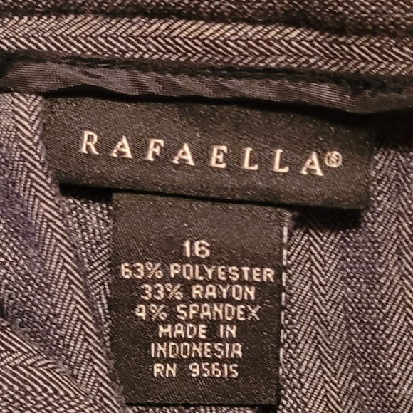 Rafaella Flat Front Gray Striped Dress Pants, Size 16 - Picture 3 of 4